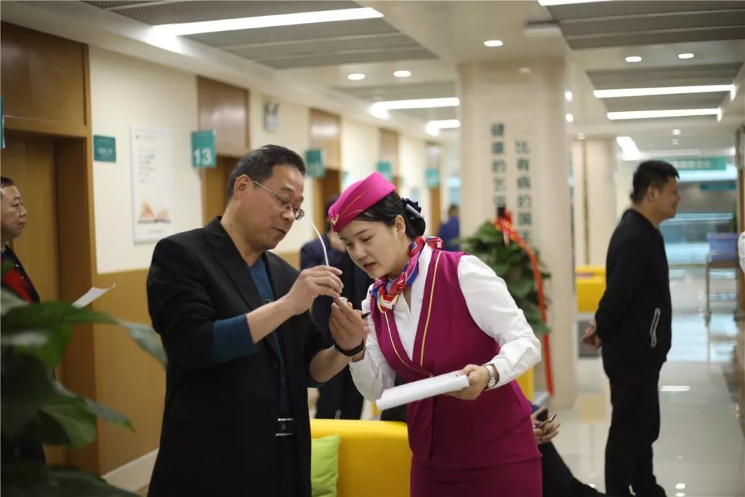 铜川24小时套医保卡(北京医保卡使用指南)